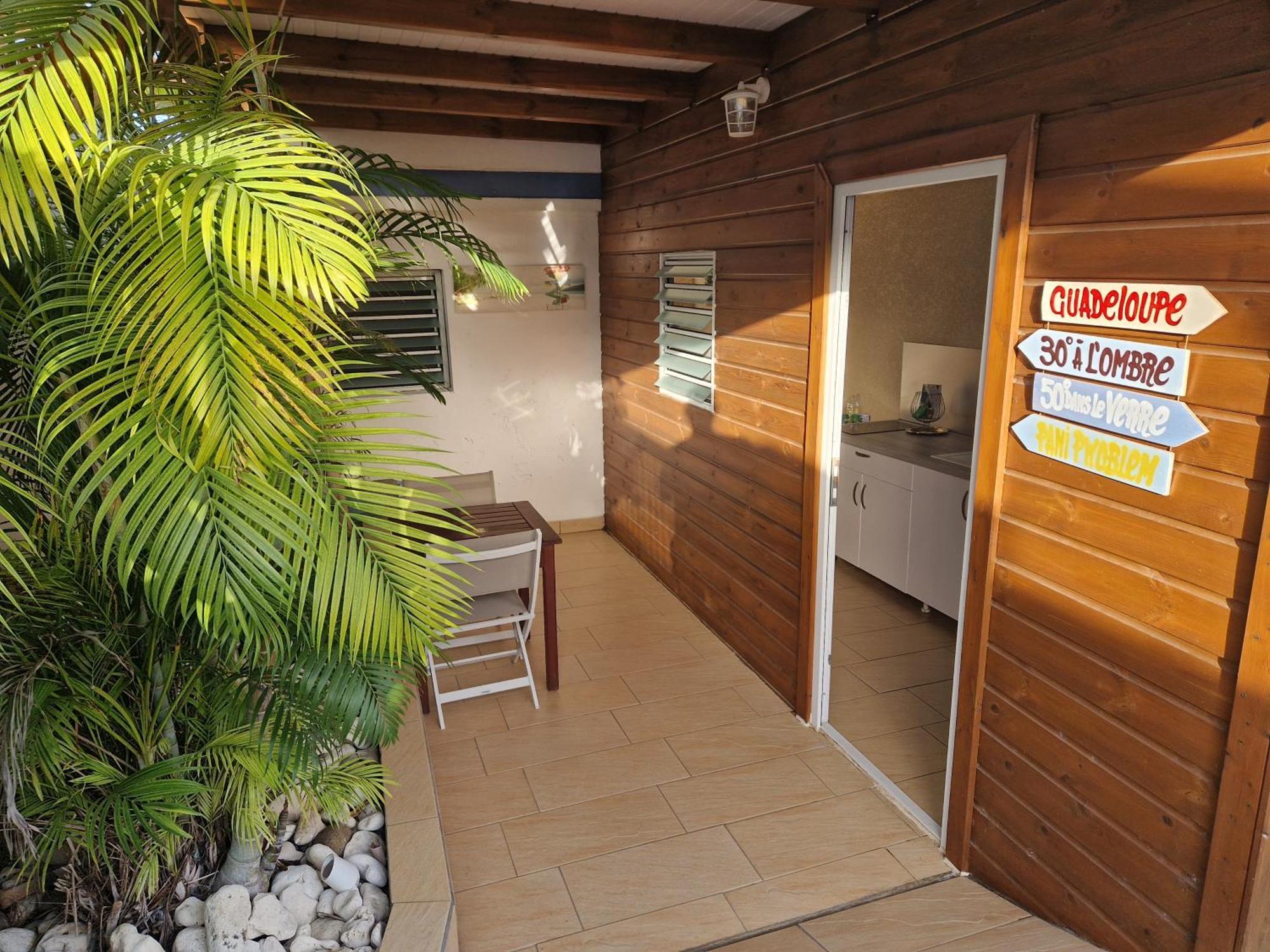 F2 Zen & Green - Piscine Et Confort Baie-Mahault Dış mekan fotoğraf